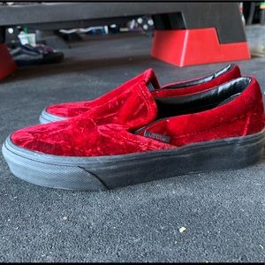 Red Velvet  Slip on Vans